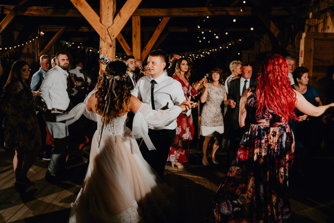 wesele w osada młyńska wesele fotograf piotr czyżewski